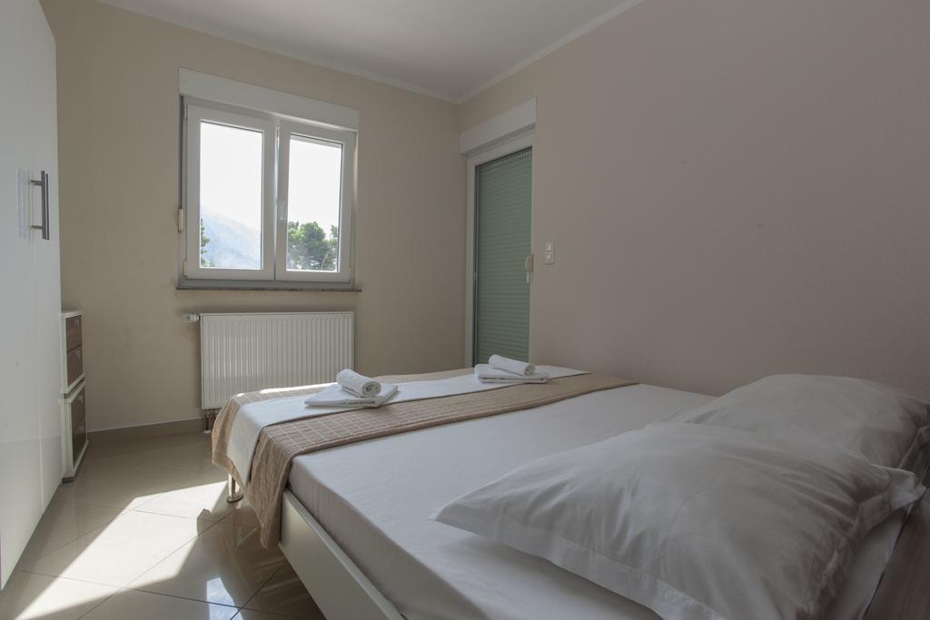 Apartments Damjanovic Makarska Exterior foto
